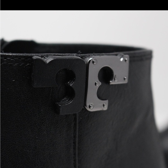 EUC Tory Burch Black Leather Lowell Boot Size 7 - Picture 5 of 7